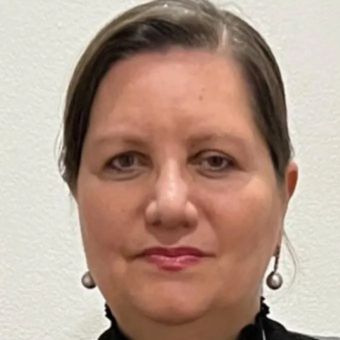 Firoozeh Kashani-Sabet