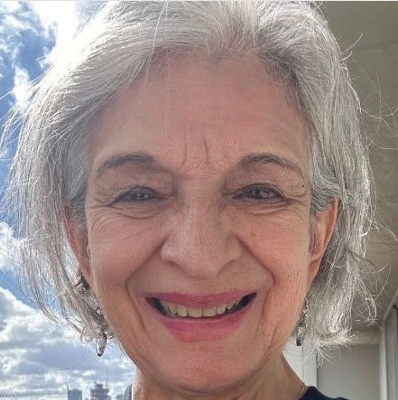 Gloria_Lenoir.jpg _#16