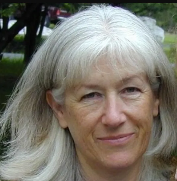 Jo Salas