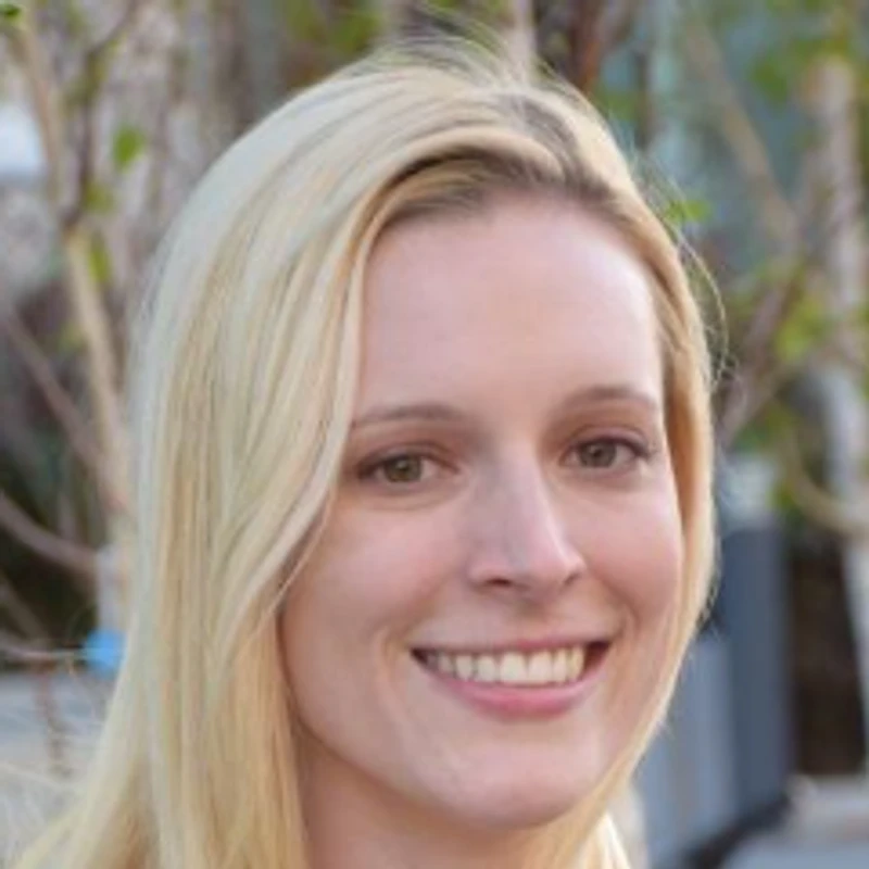 Lindsay Becker_#15