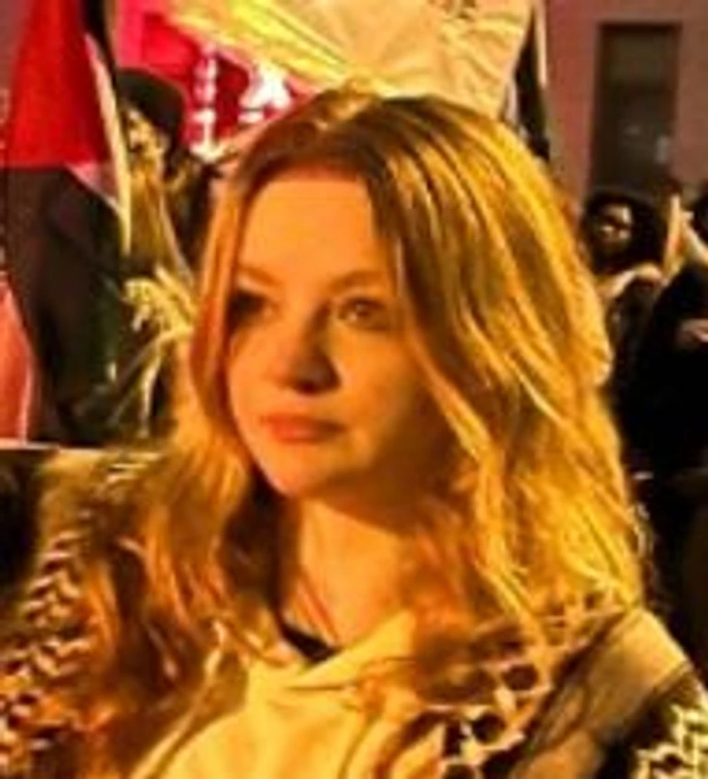 Noor Shamsi-Basha cm02a TikTok_#4