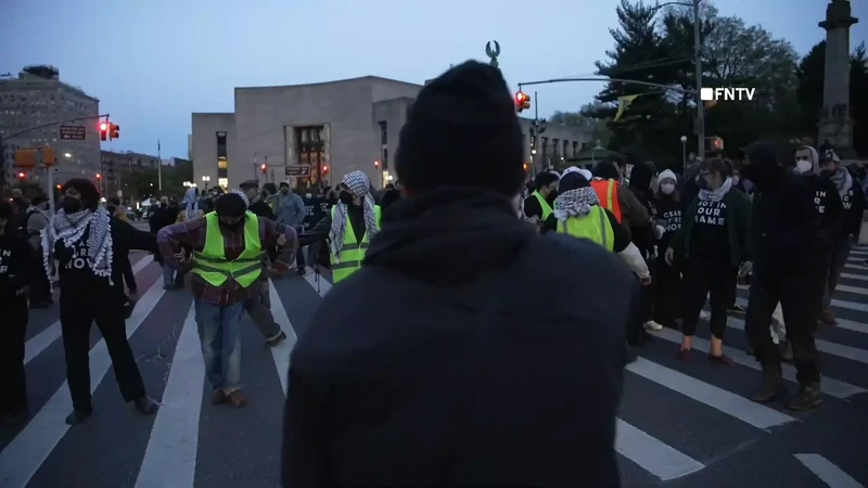 Emergency_Seder_In_The_Streets_To_Stop_Arming_Israel_2__youtube-2