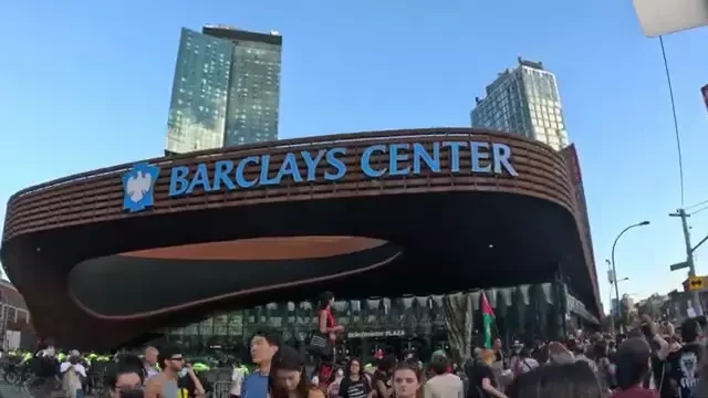 Flood_Brooklyn_For_Gaza_3__youtube-2