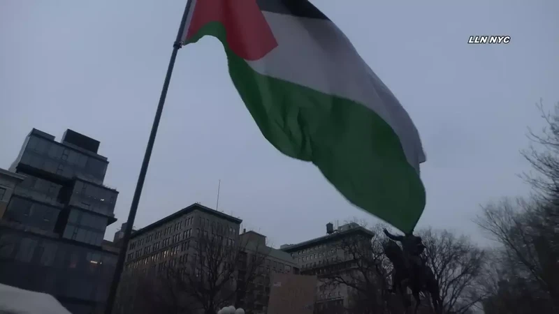 Flood_Manhattan_For_Rafah_Emergency_Action_2__youtube