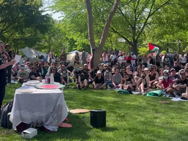 Linda_Holtzman_Leading_Passover_seder_at_the_University_of_Pennsylvania_Gaza_solidarity_encampment_92tJUO.mp4_#51