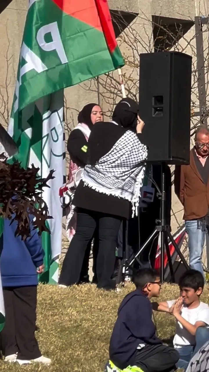 Sabah_Shah_Dec_18_2023_Instagram_1.mp4_#4