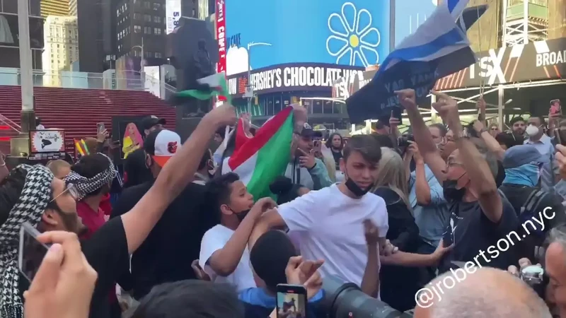 Violent protests in Times Square Instagram 20_#74