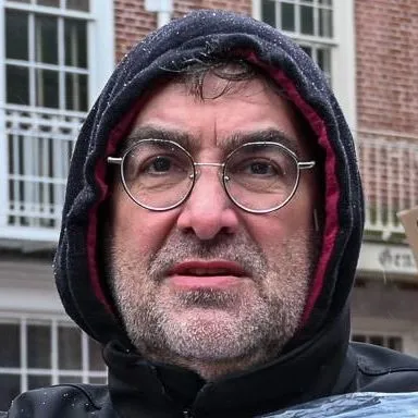 Robert Kalalian
