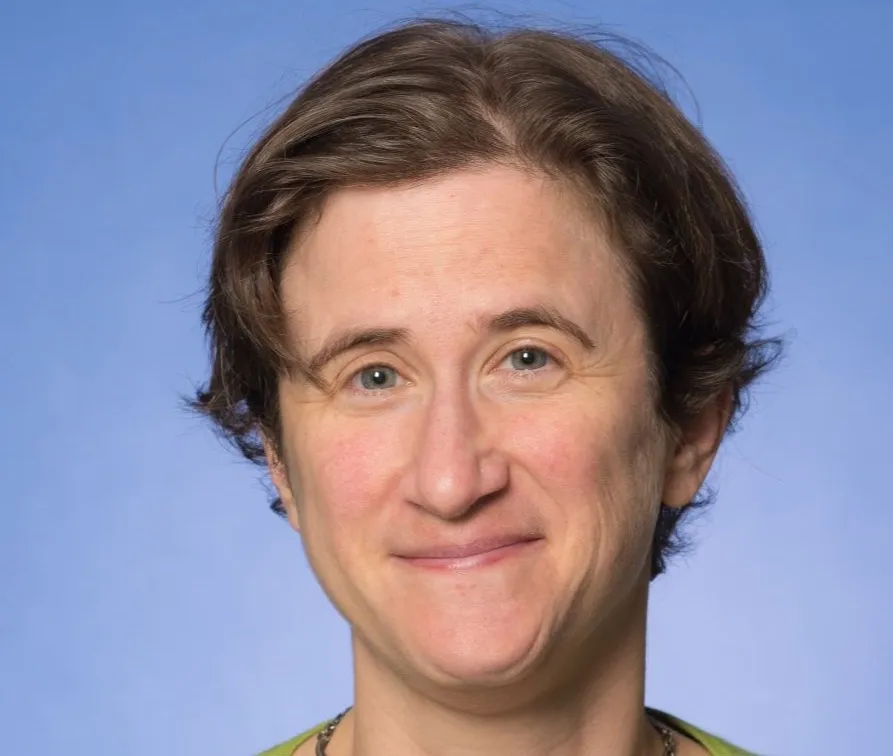 Shira Robinson